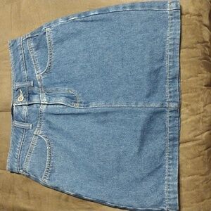 Hollister Skirt